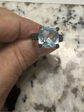 White Gold Cushion-Cut Blue Topaz Gemstone Ring - Women's Jewelry